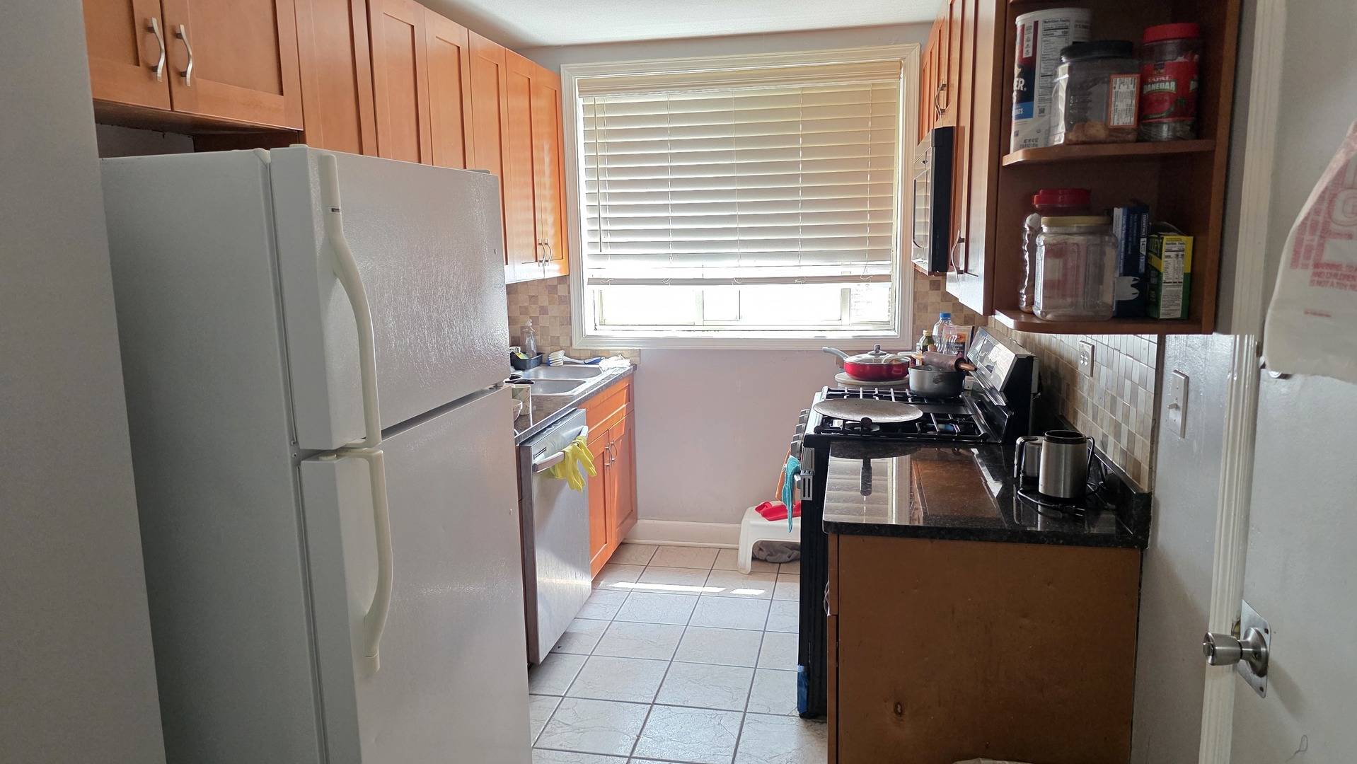 2239 W FARWELL AVE #2A, Chicago, IL 60645
