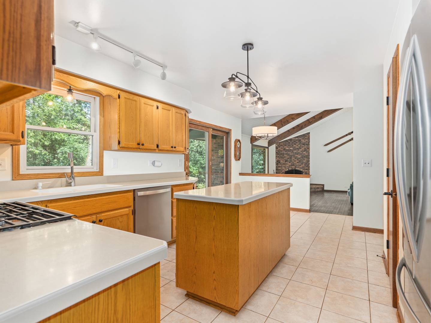 20 Arthur CT, Crete, IL 60417