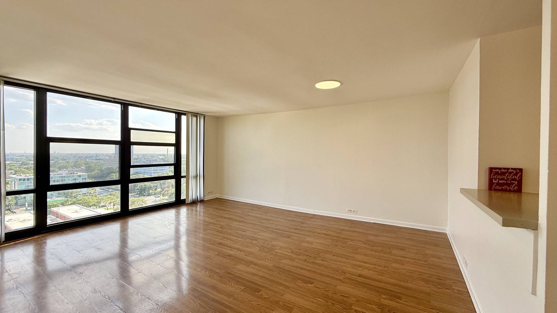 3001 S Michigan AVE #1303, Chicago, IL 60616