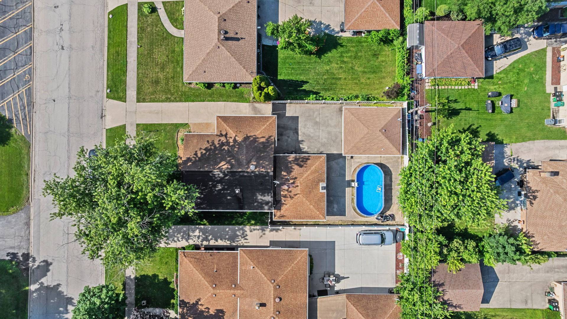 2607 Mayfair AVE, Westchester, IL 60154