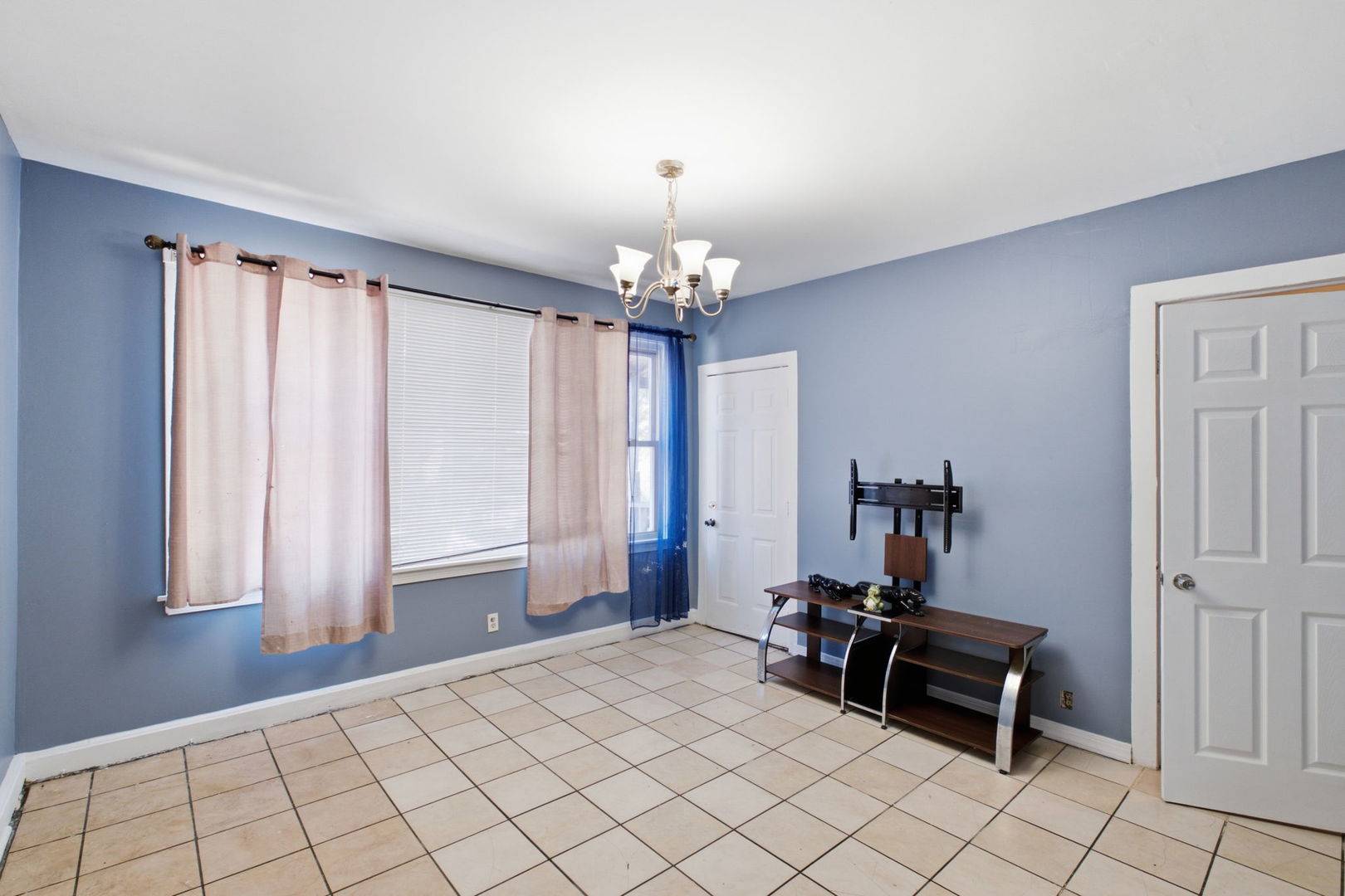 4714 S Throop ST, Chicago, IL 60609