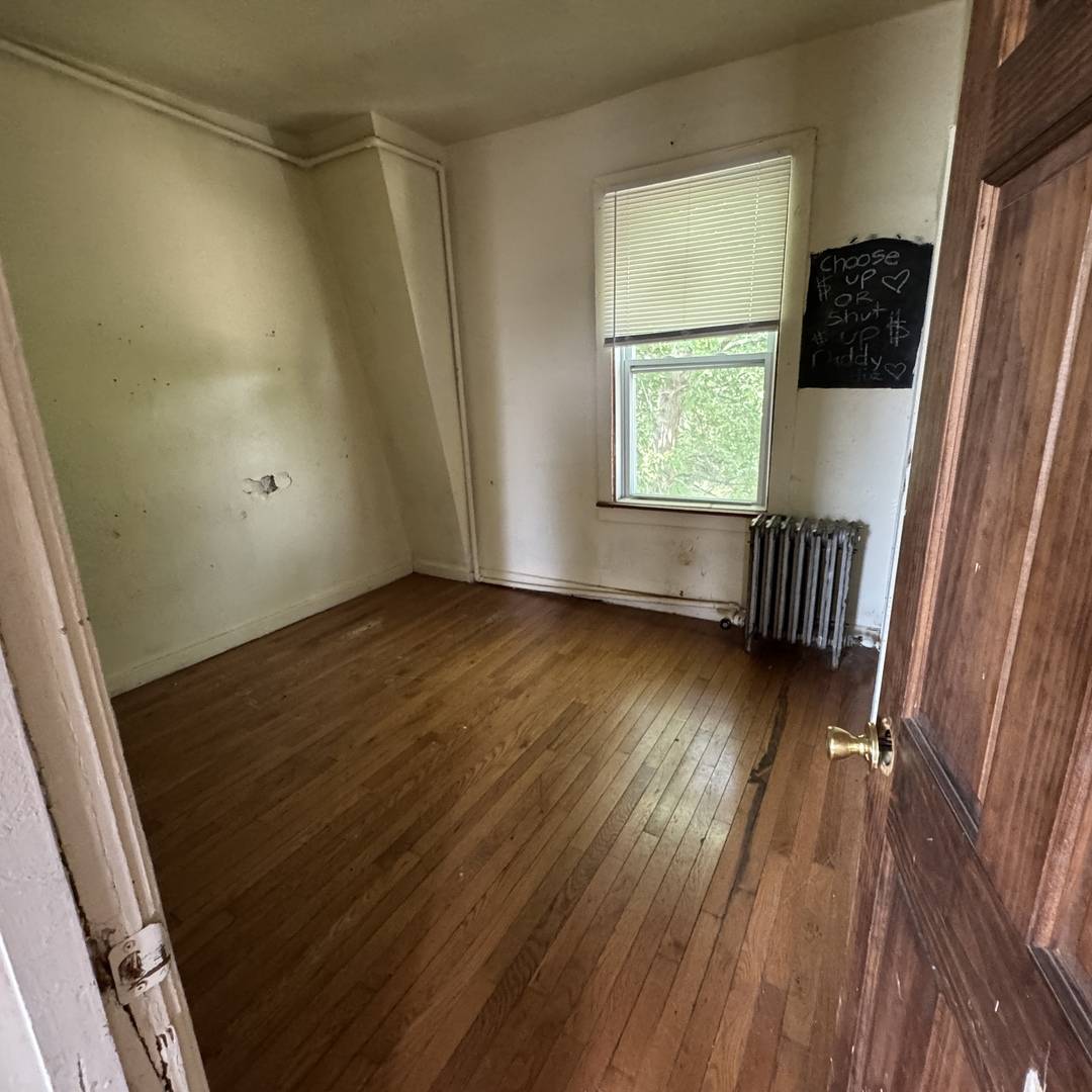 1710 W Waseca PL, Chicago, IL 60643