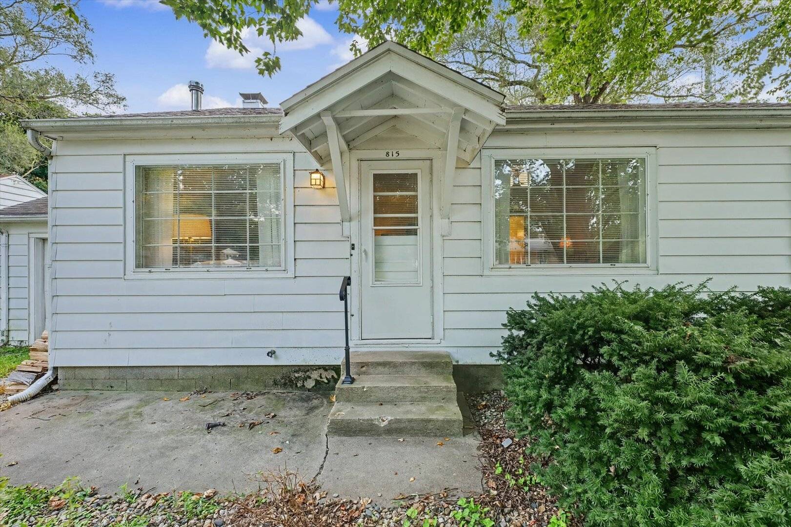 815 Balboa RD, Champaign, IL 61820