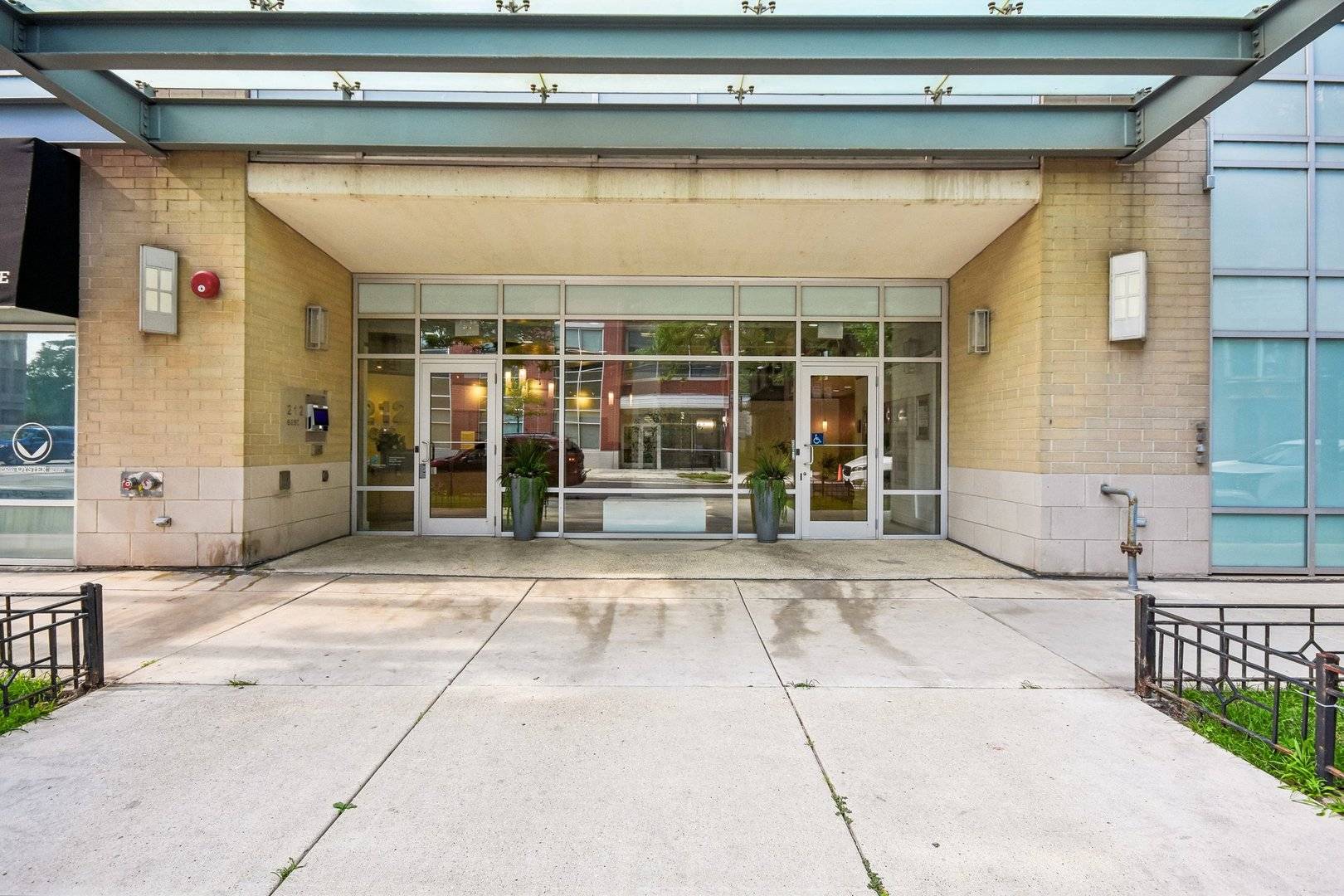 212 E Cullerton ST #409, Chicago, IL 60616