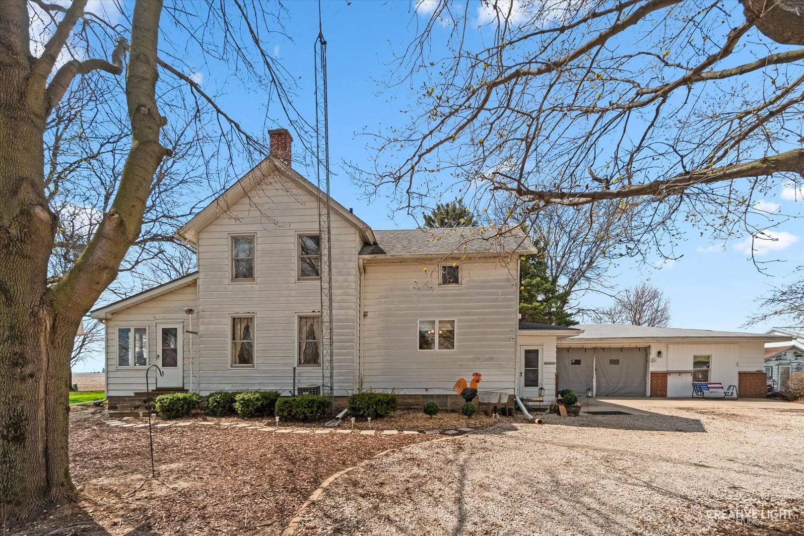 15555 McGirr RD, Hinckley, IL 60520