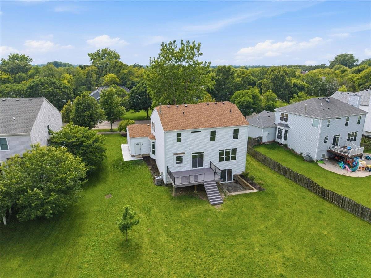 1236 Noble DR, Port Barrington, IL 60010