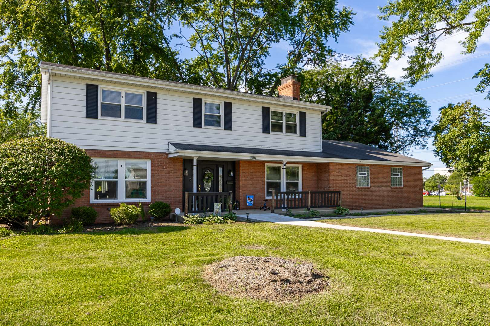 1914 W Acres RD, Joliet, IL 60435