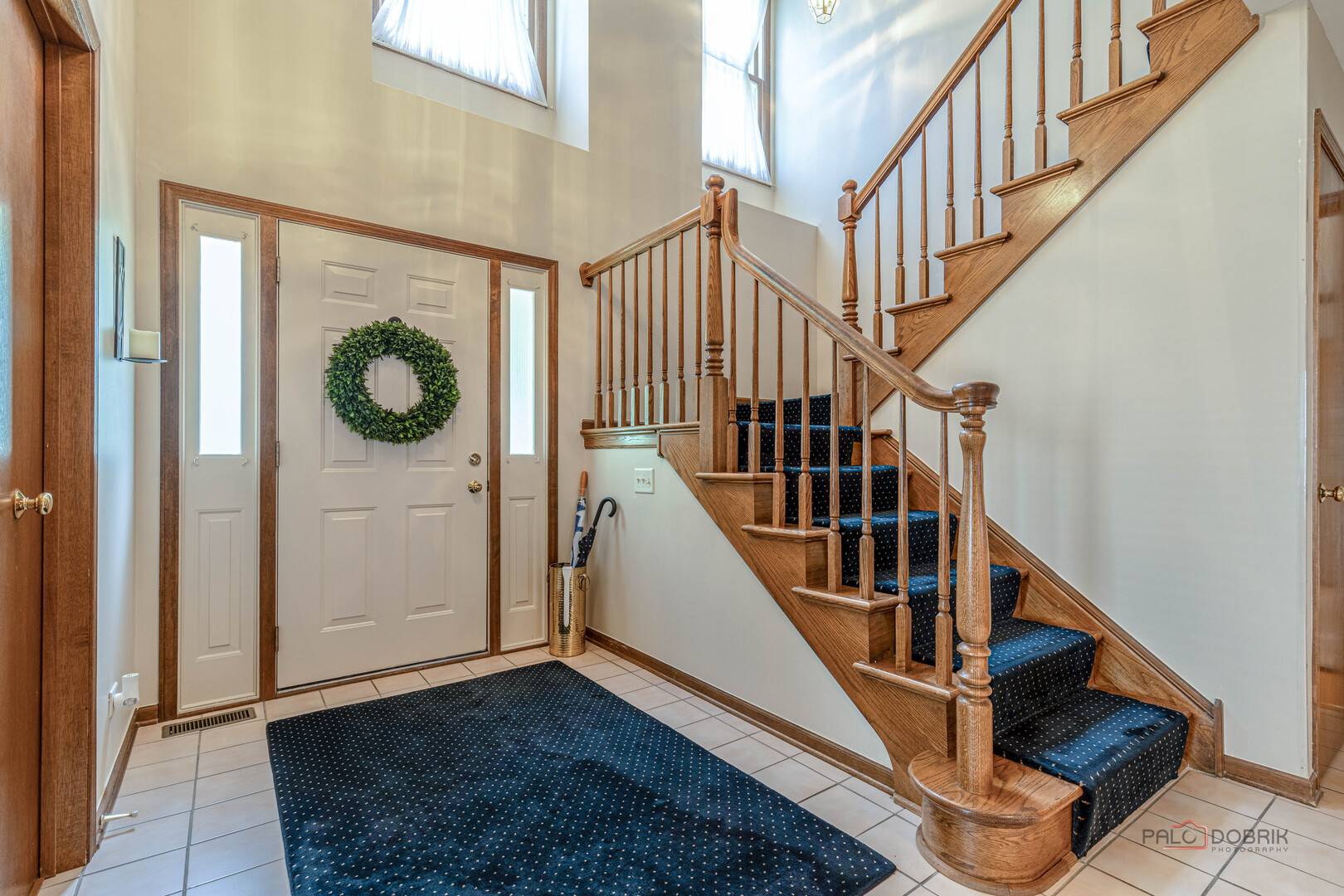 8 N Old Creek RD, Vernon Hills, IL 60061