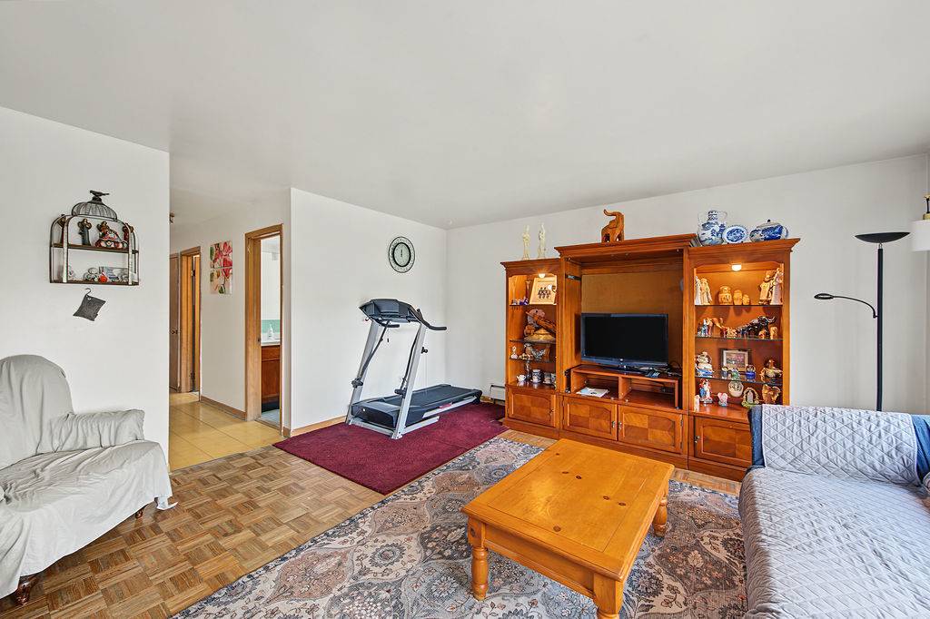 1513 Maple AVE, Berwyn, IL 60402