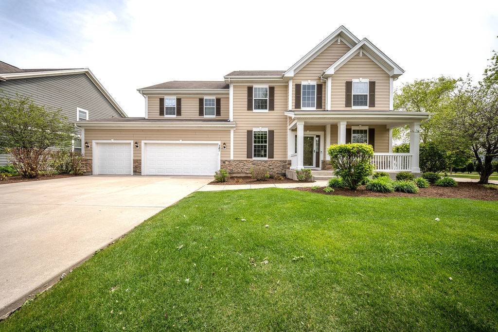 781 Richwood AVE, Elgin, IL 60124