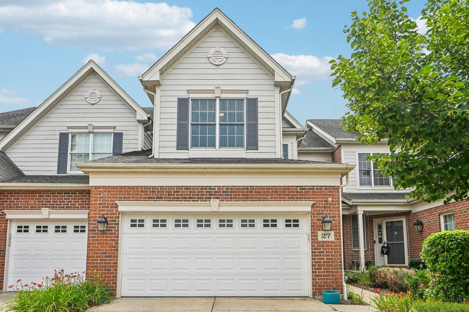 27 Harborside WAY, Hawthorn Woods, IL 60047