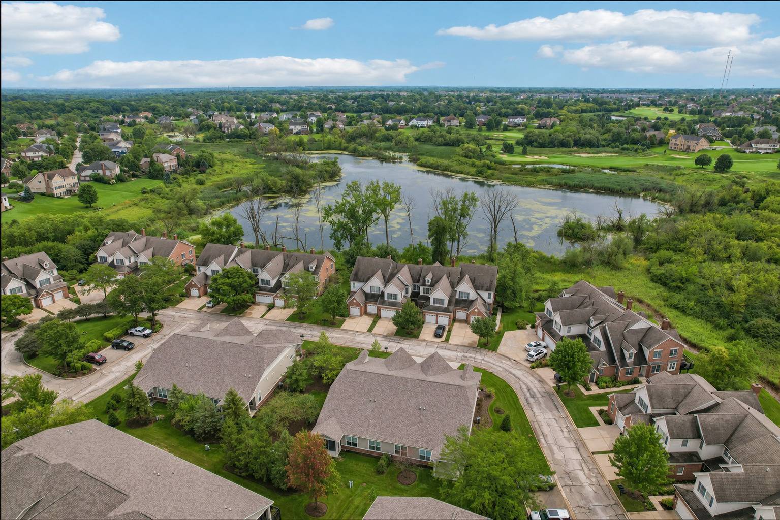 27 Harborside WAY, Hawthorn Woods, IL 60047