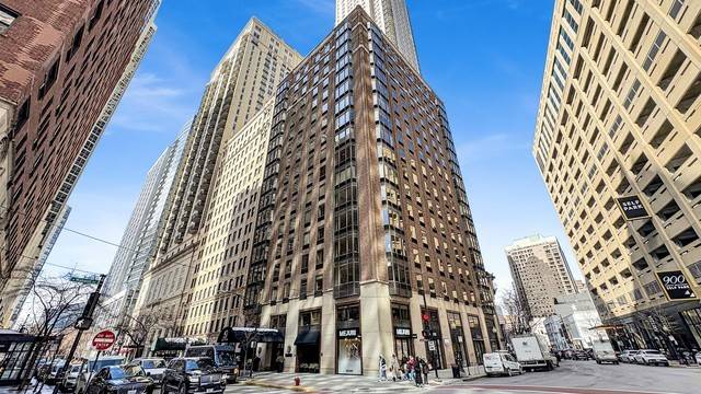 40 E Delaware PL #1701, Chicago, IL 60611