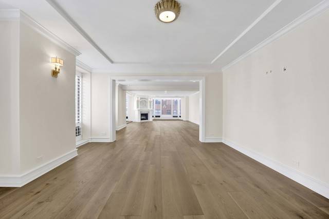 40 E Delaware PL #1701, Chicago, IL 60611