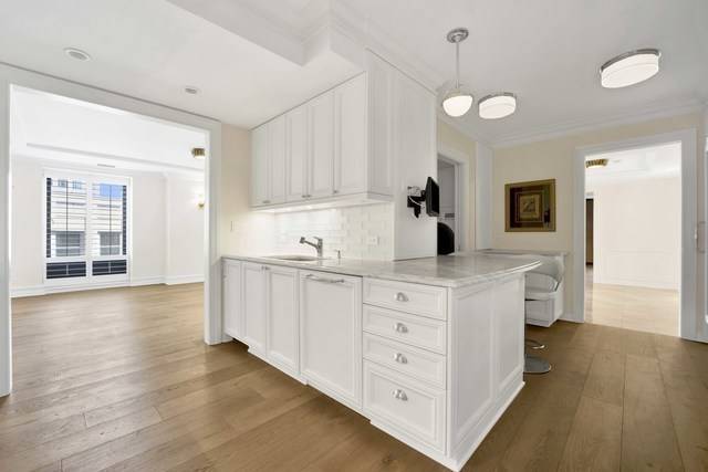 40 E Delaware PL #1701, Chicago, IL 60611