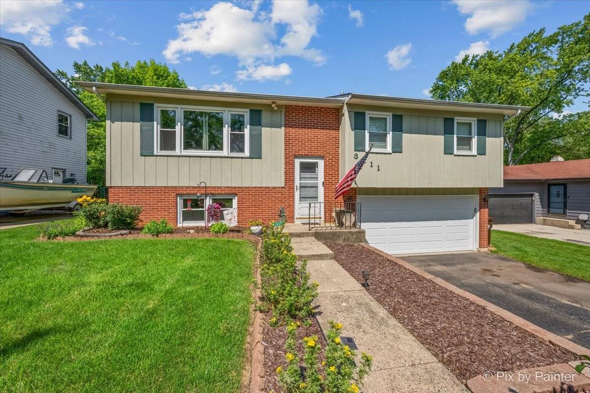 3411 Ridge RD, Island Lake, IL 60042