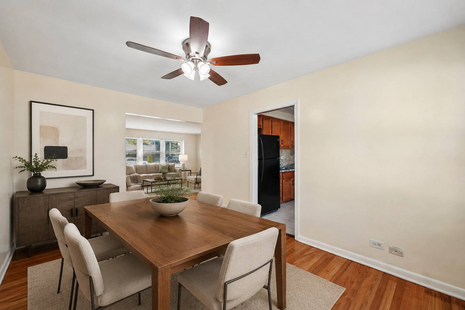 10350 Canterbury ST #1E, Westchester, IL 60154