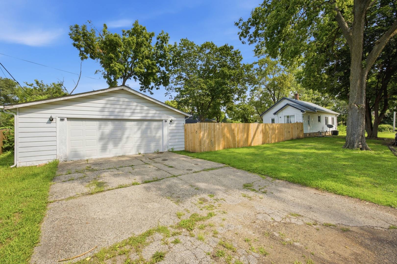 502 Barnum RD, Rockford, IL 61109