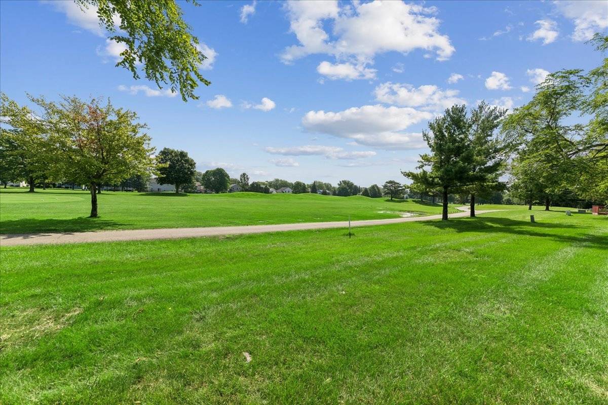 1459 Golfview DR, Glendale Heights, IL 60139