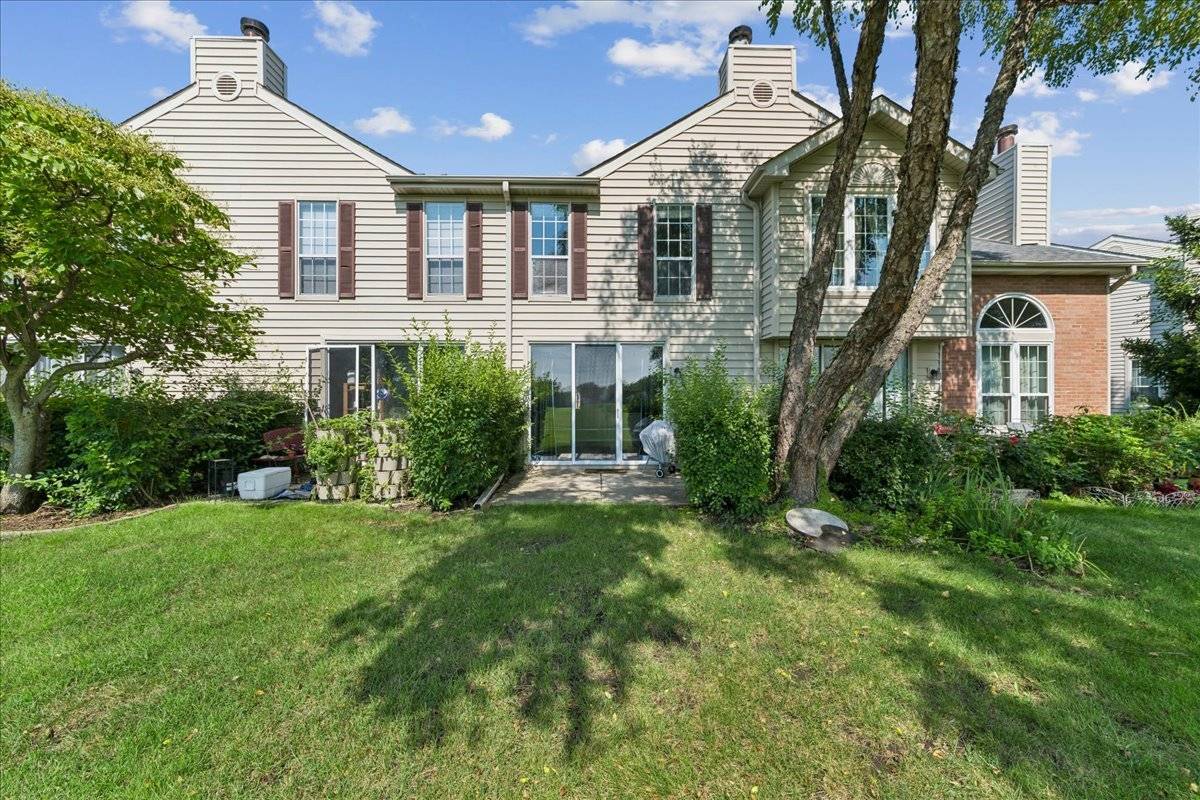 1459 Golfview DR, Glendale Heights, IL 60139