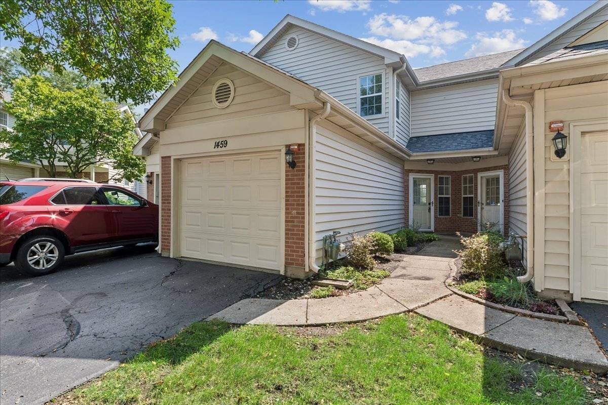1459 Golfview DR, Glendale Heights, IL 60139