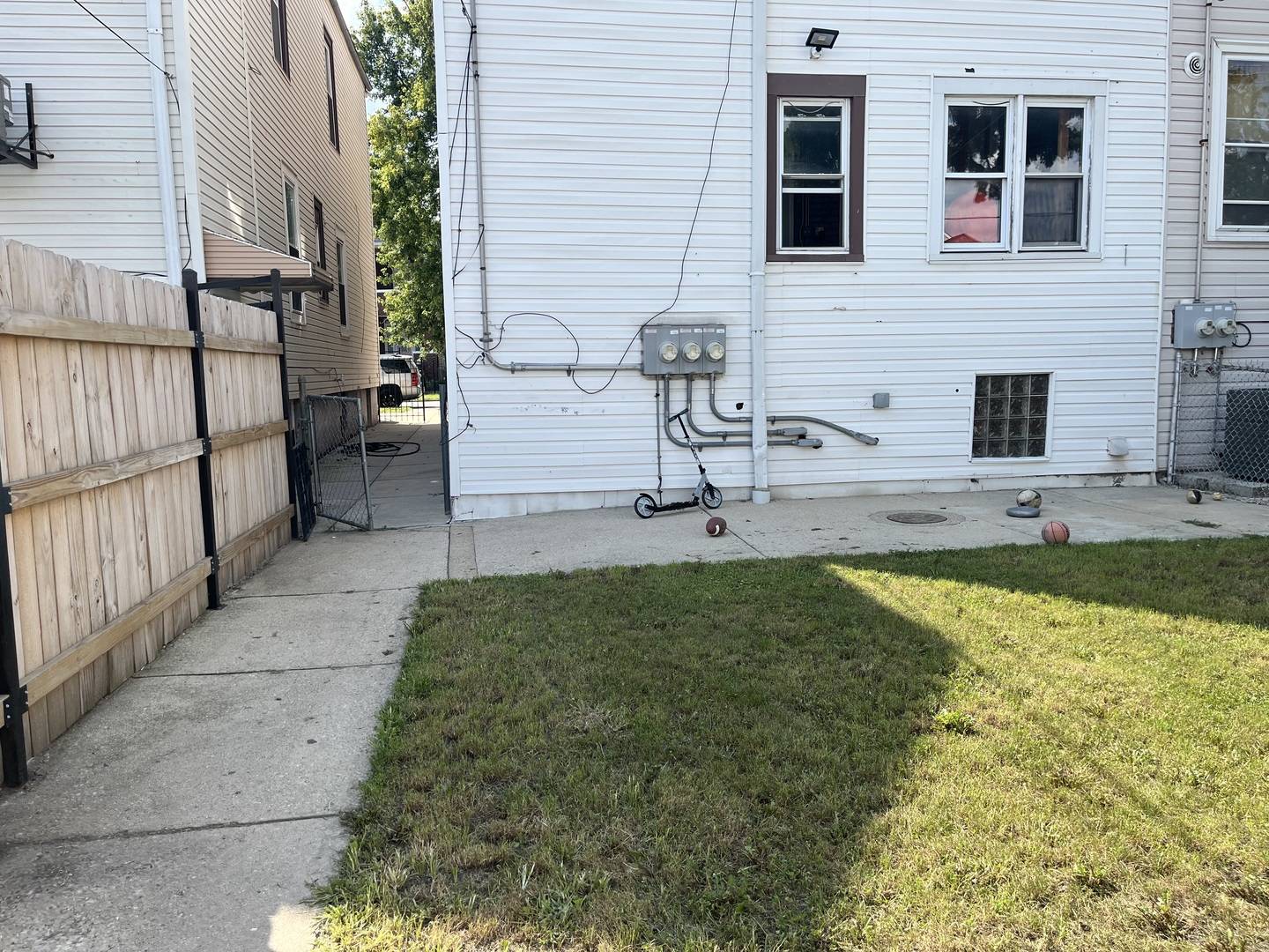 4345 S Artesian AVE #bsmt, Chicago, IL 60632