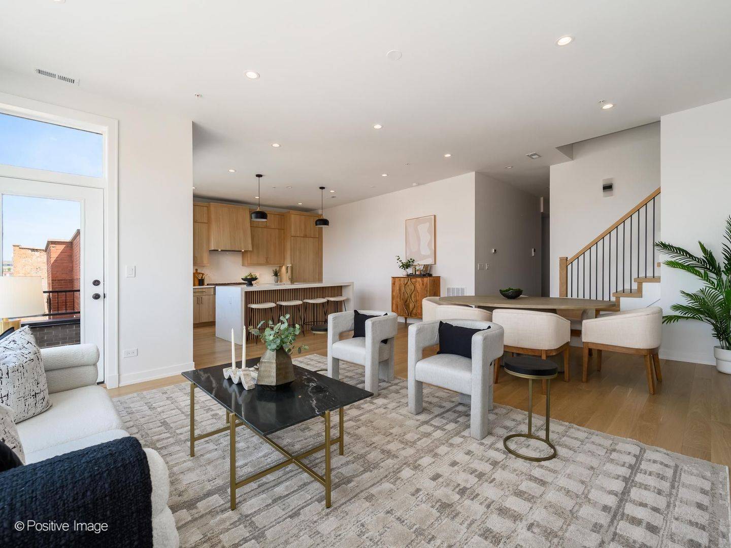 1345 W Grand AVE #4N, Chicago, IL 60642