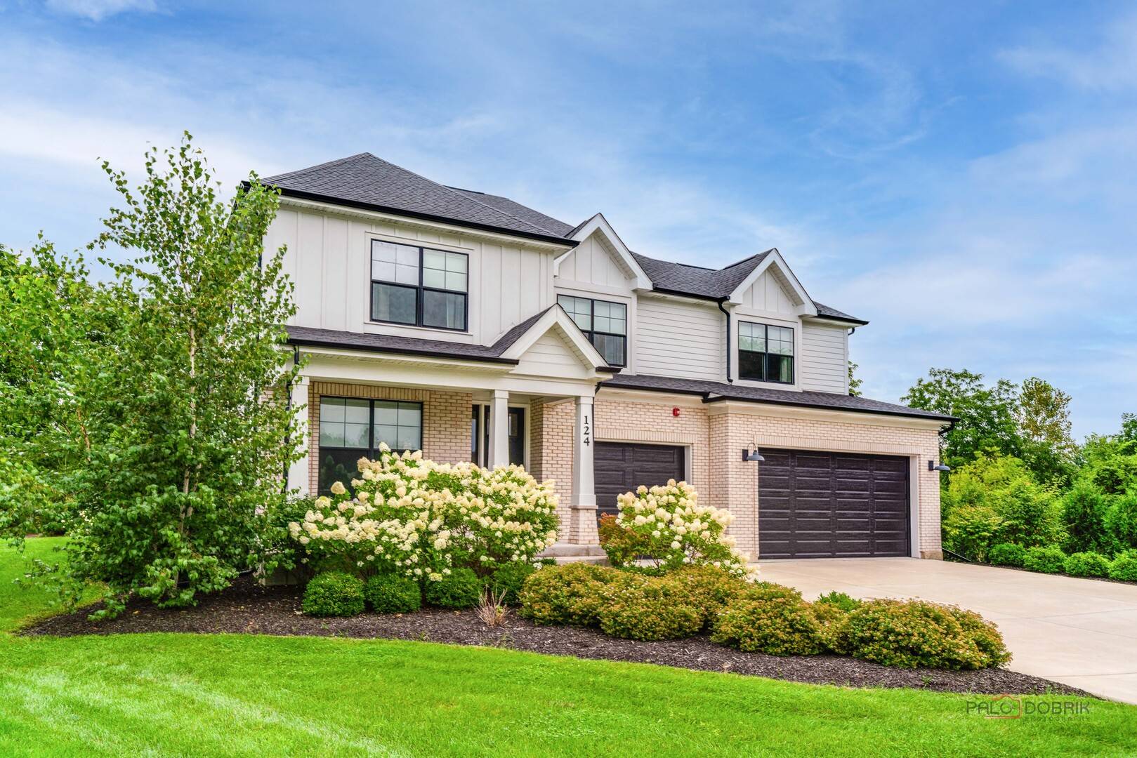 124 Lilly CT, Indian Creek, IL 60061