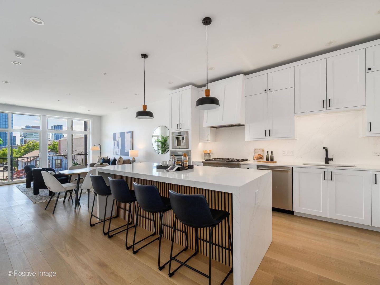 1345 W Grand AVE #3S, Chicago, IL 60642