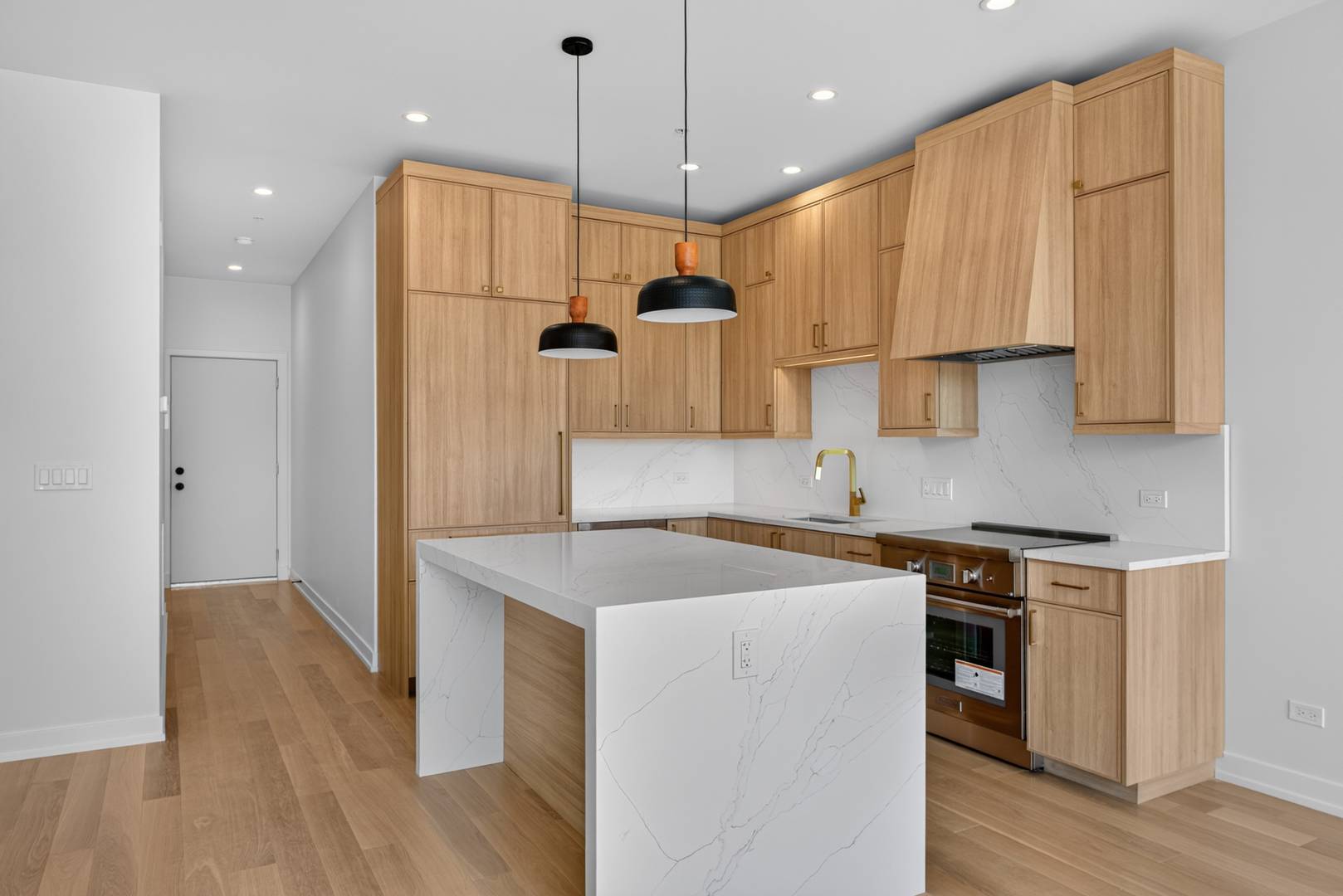 1345 W Grand AVE #2N, Chicago, IL 60642