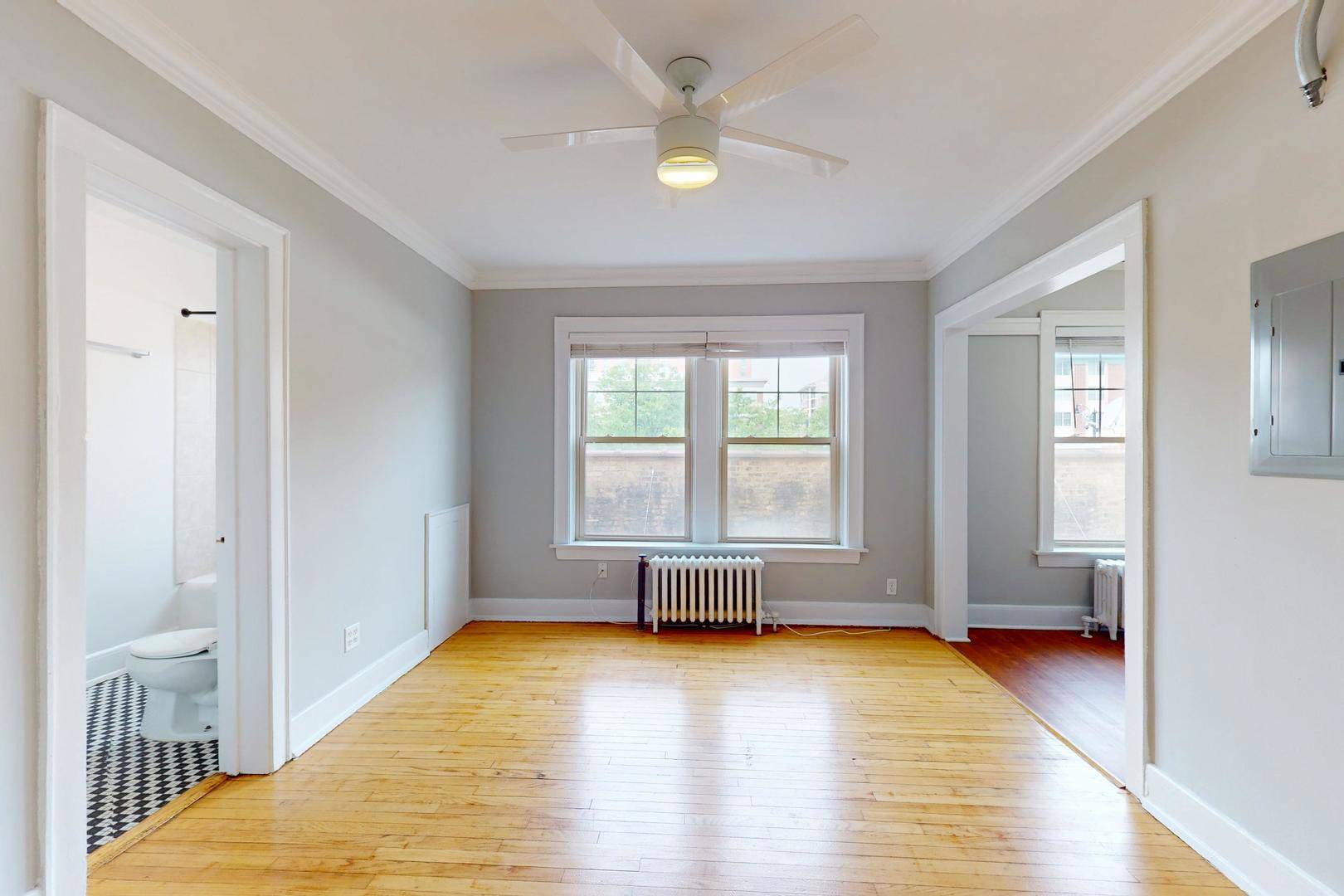 7 W Campbell ST #3, Arlington Heights, IL 60005