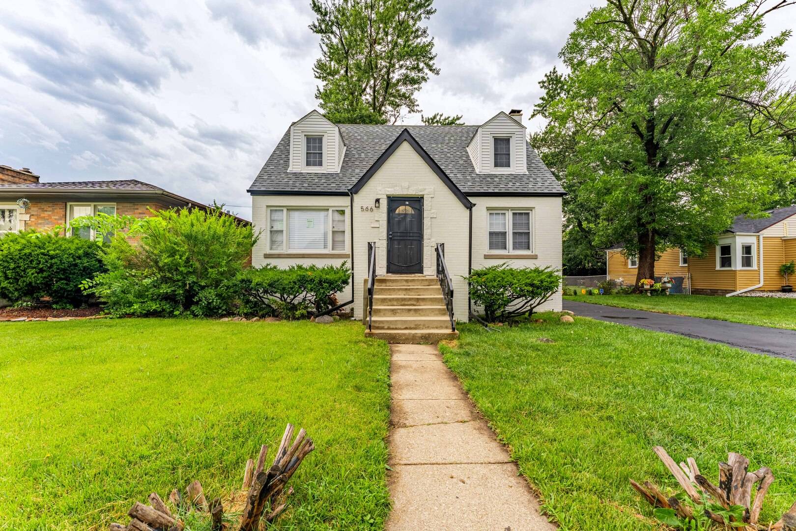 566 Hirsch AVE, Calumet City, IL 60409