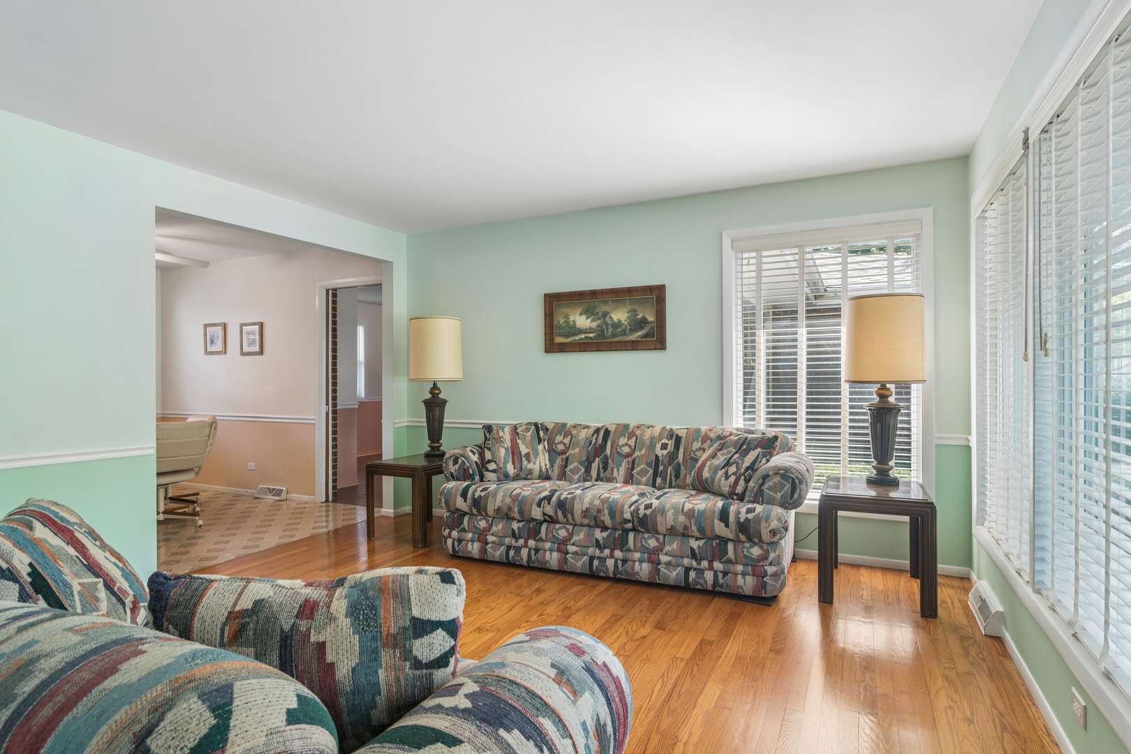 1145 S Haddow AVE, Arlington Heights, IL 60005