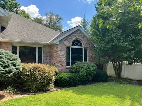 2814 W Oakbrook CT, Quincy, IL 62305