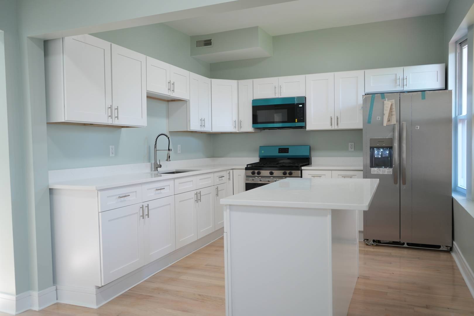 4155 W Arthington ST, Chicago, IL 60624