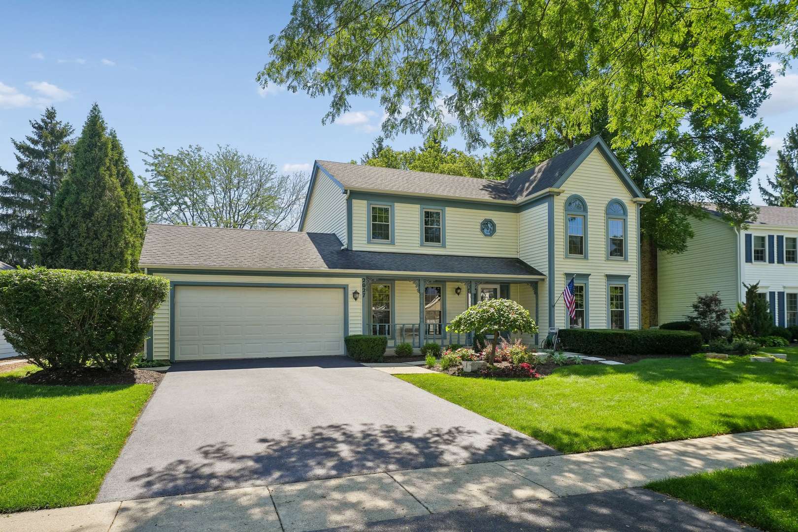 2027 Richton DR, Wheaton, IL 60189