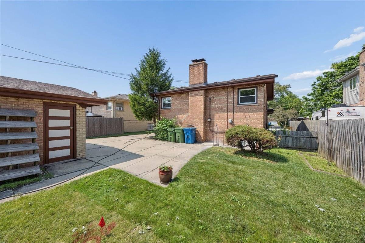 5239 Oakdale DR, Oak Lawn, IL 60453