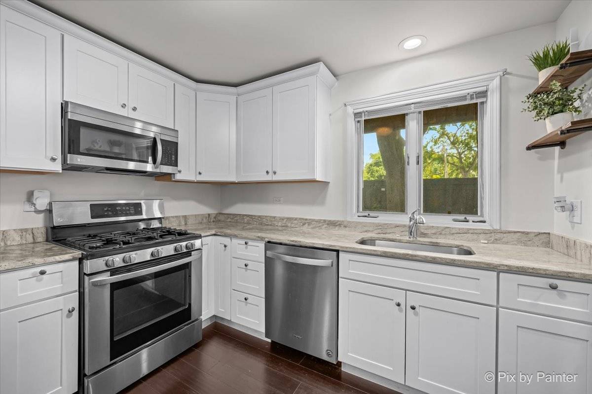 520 E Main ST #1C, Barrington, IL 60010