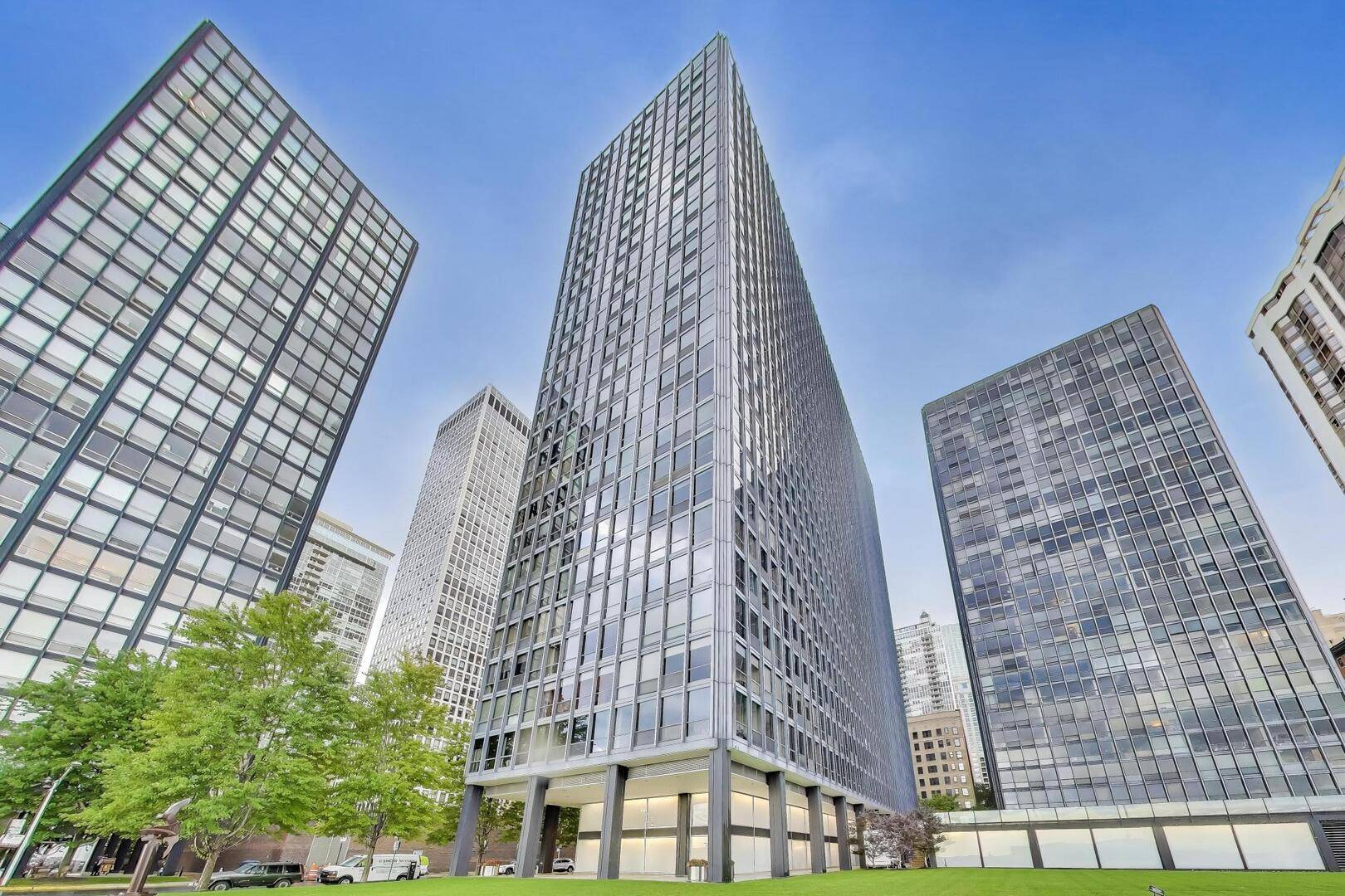 900 N LAKE SHORE DR #1610, Chicago, IL 60611