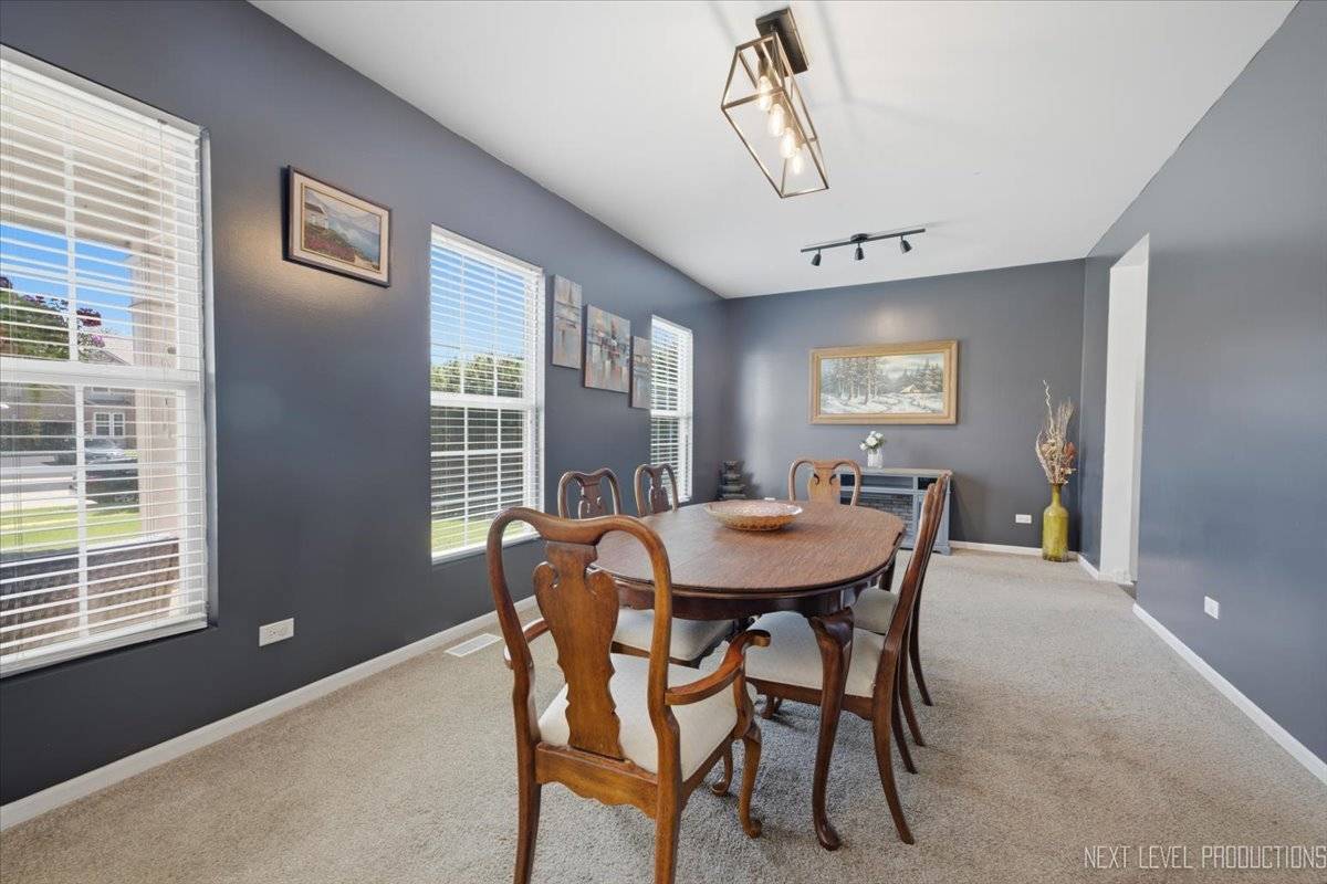 2427 Emerald LN, Yorkville, IL 60560