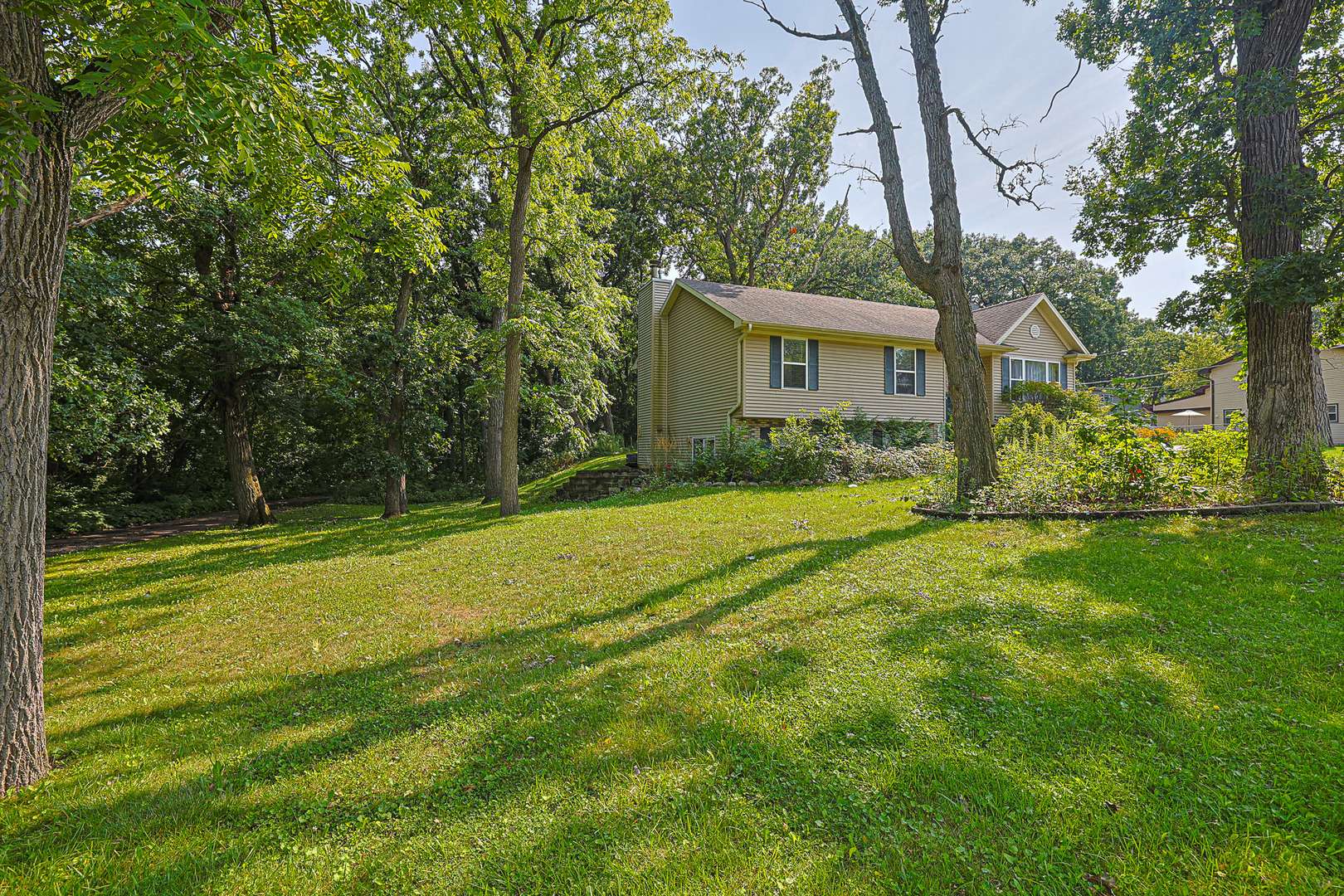 1305 13th ST, Winthrop Harbor, IL 60096