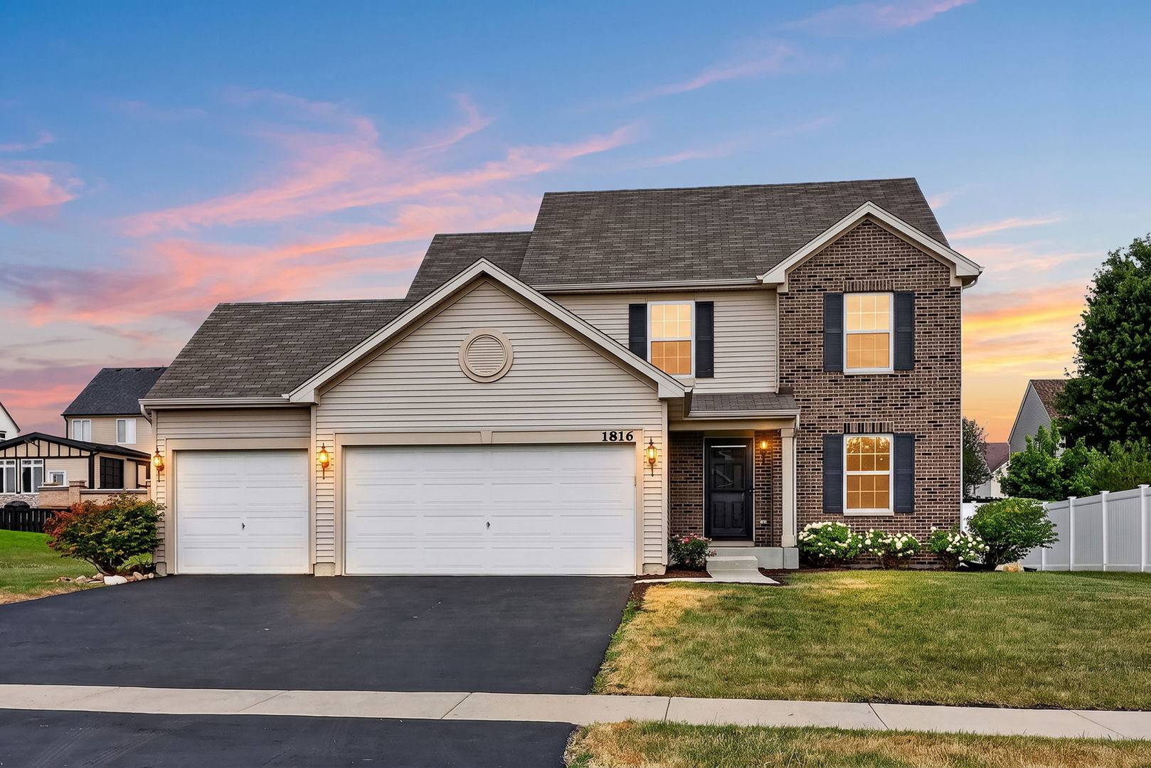 1816 Oxford WAY, Joliet, IL 60431
