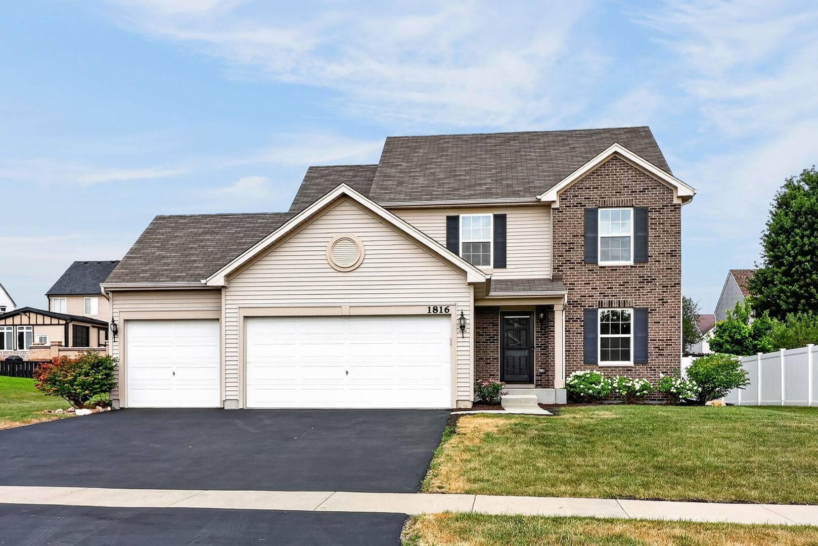 1816 Oxford WAY, Joliet, IL 60431