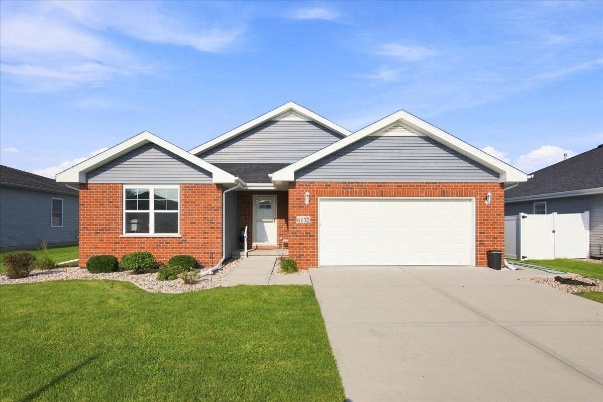 6132 Stone Mill DR, Bourbonnais, IL 60914