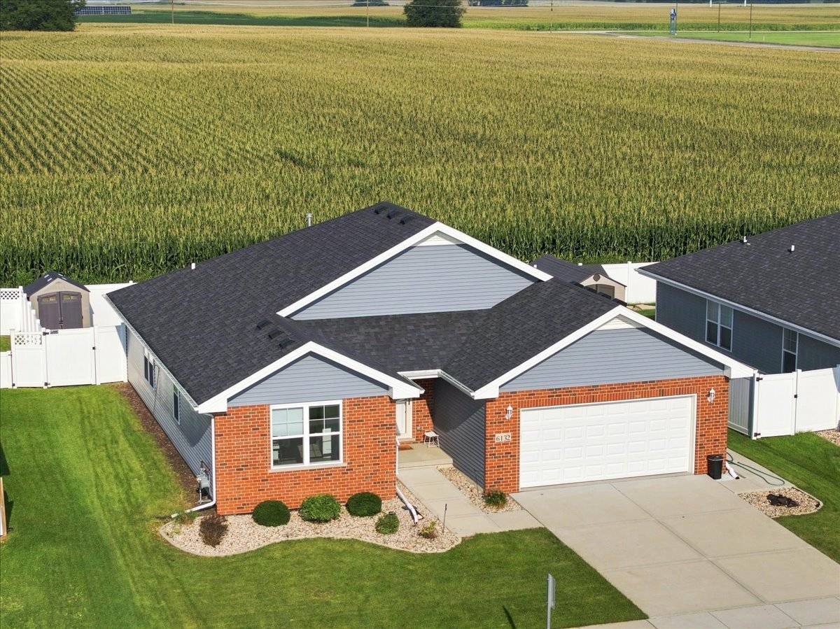6132 Stone Mill DR, Bourbonnais, IL 60914