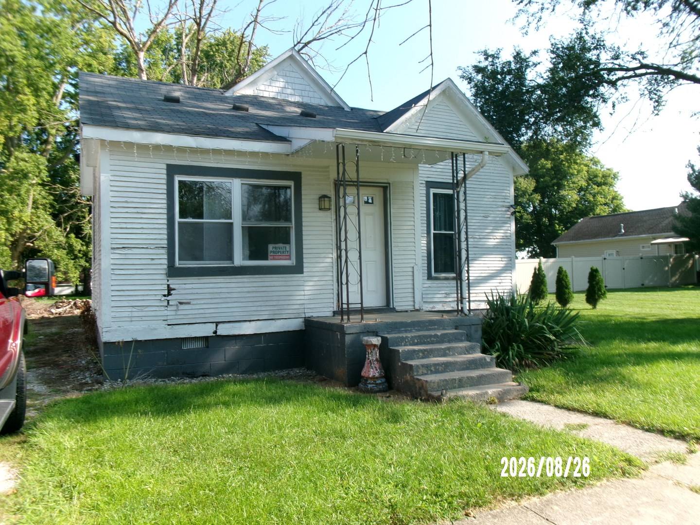 709 E Jones ST, Milford, IL 60953