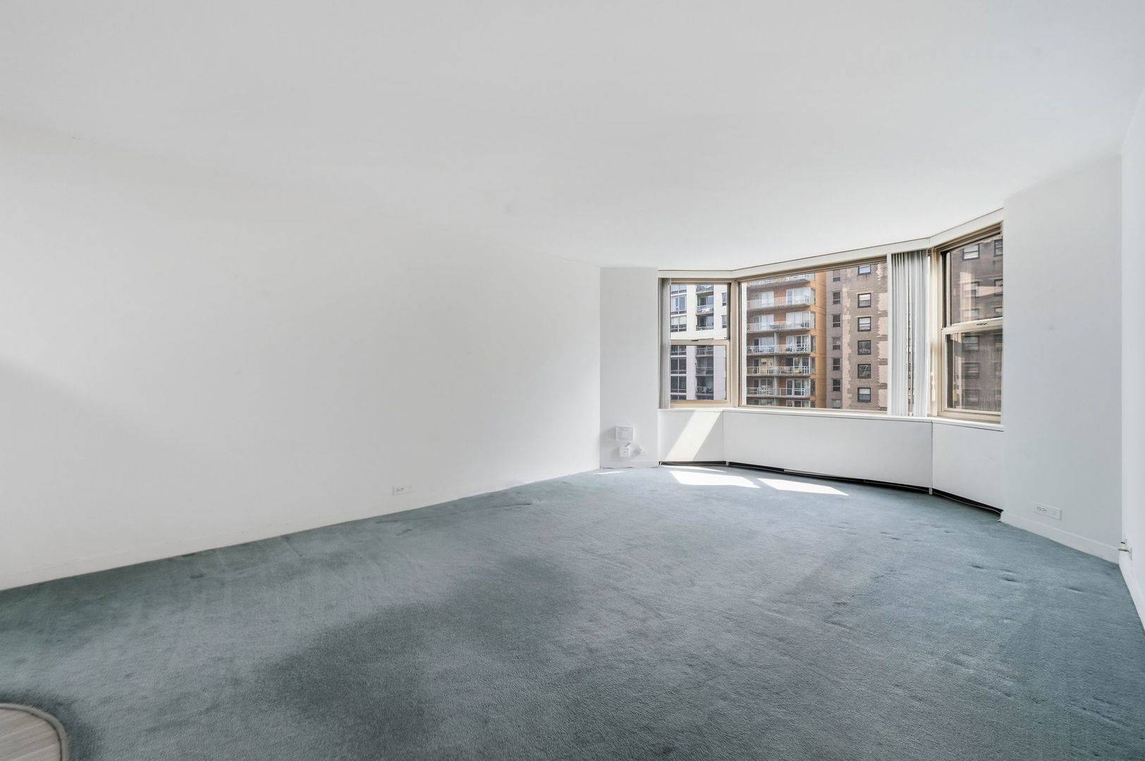 535 N Michigan AVE #2305, Chicago, IL 60611