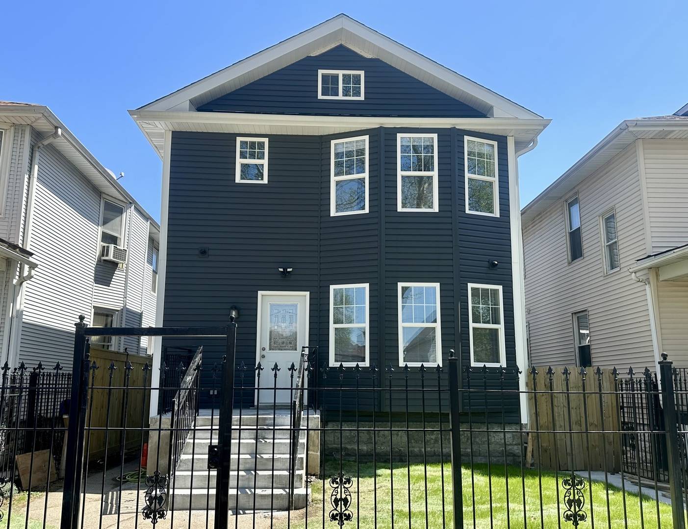 2233 N Lawler AVE #1, Chicago, IL 60639