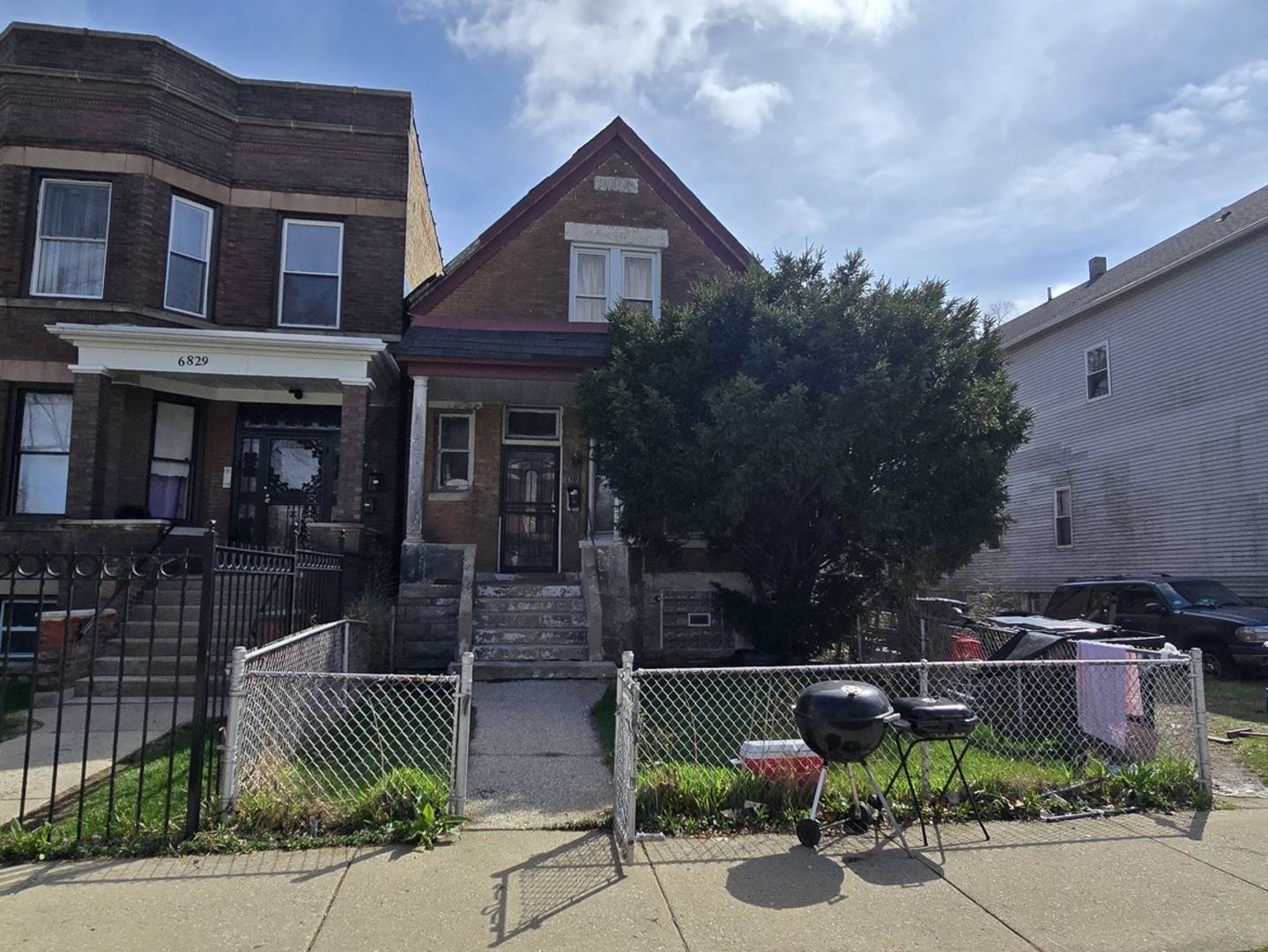 6831 S Emerald AVE, Chicago, IL 60621