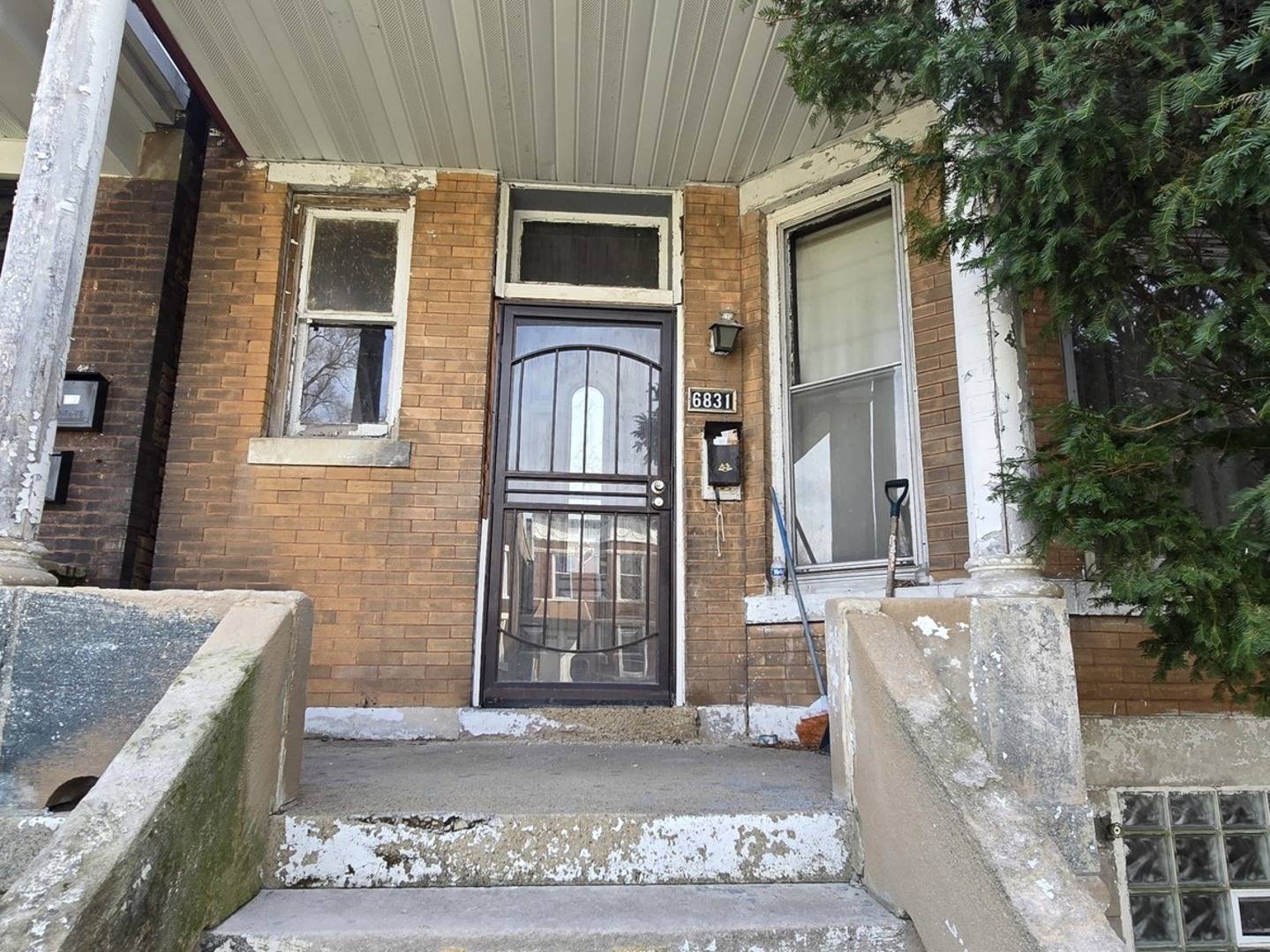 6831 S Emerald AVE, Chicago, IL 60621